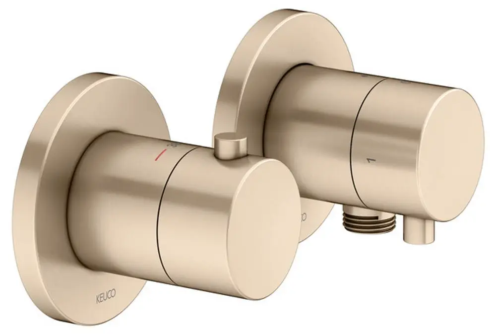Zwei Wannenarmaturen in Bronze mit runden Kopfgriffen von Keuco; einer zur Temperatureinstellung, der andere für den Wasserfluss. Montiert in Wandposition.